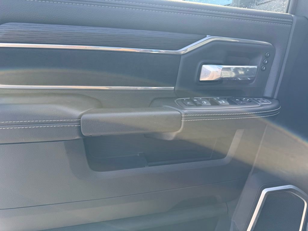 Used 2024 RAM 2500 Laramie w/ Night Edition image 10