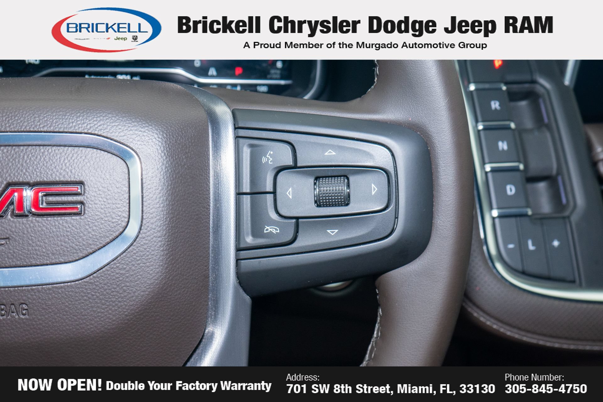 Used 2024 GMC Yukon XL SLT RWD image 28