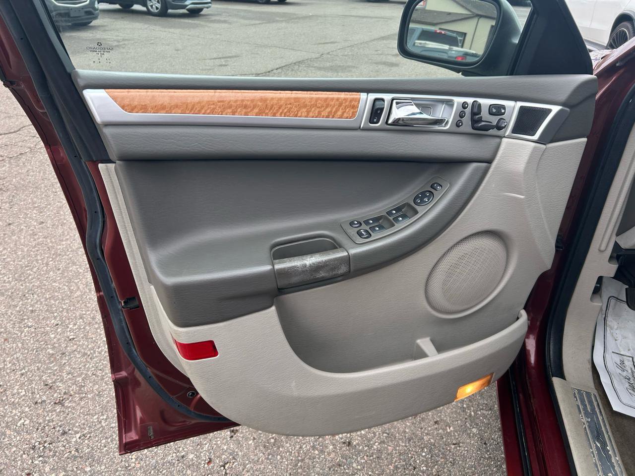 Used 2007 Chrysler Pacifica Limited FWD image 17