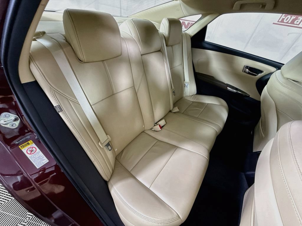 Used 2015 Toyota Avalon XLE FWD image 28