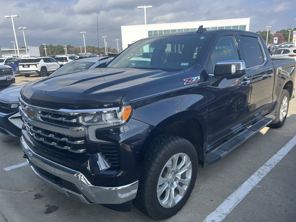 Used 2023 Chevrolet Silverado 1500 LTZ image 1