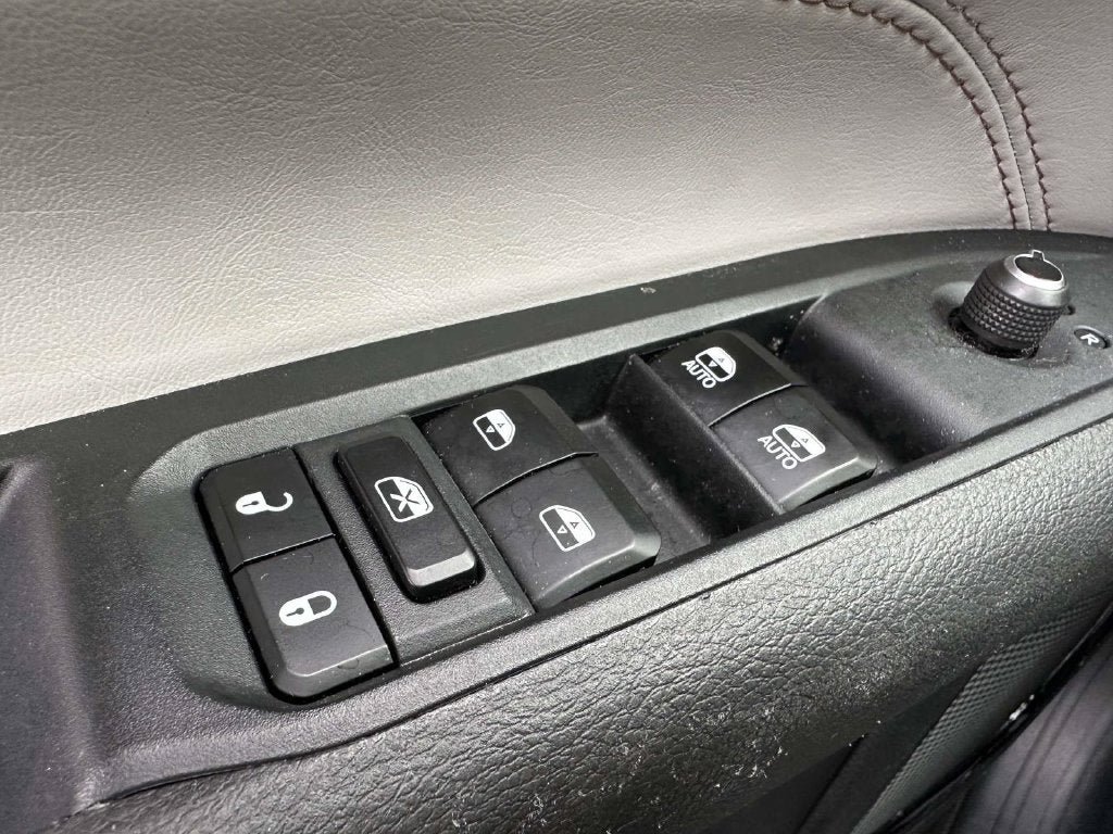 Used 2025 Jeep Compass Limited AWD/4WD image 36