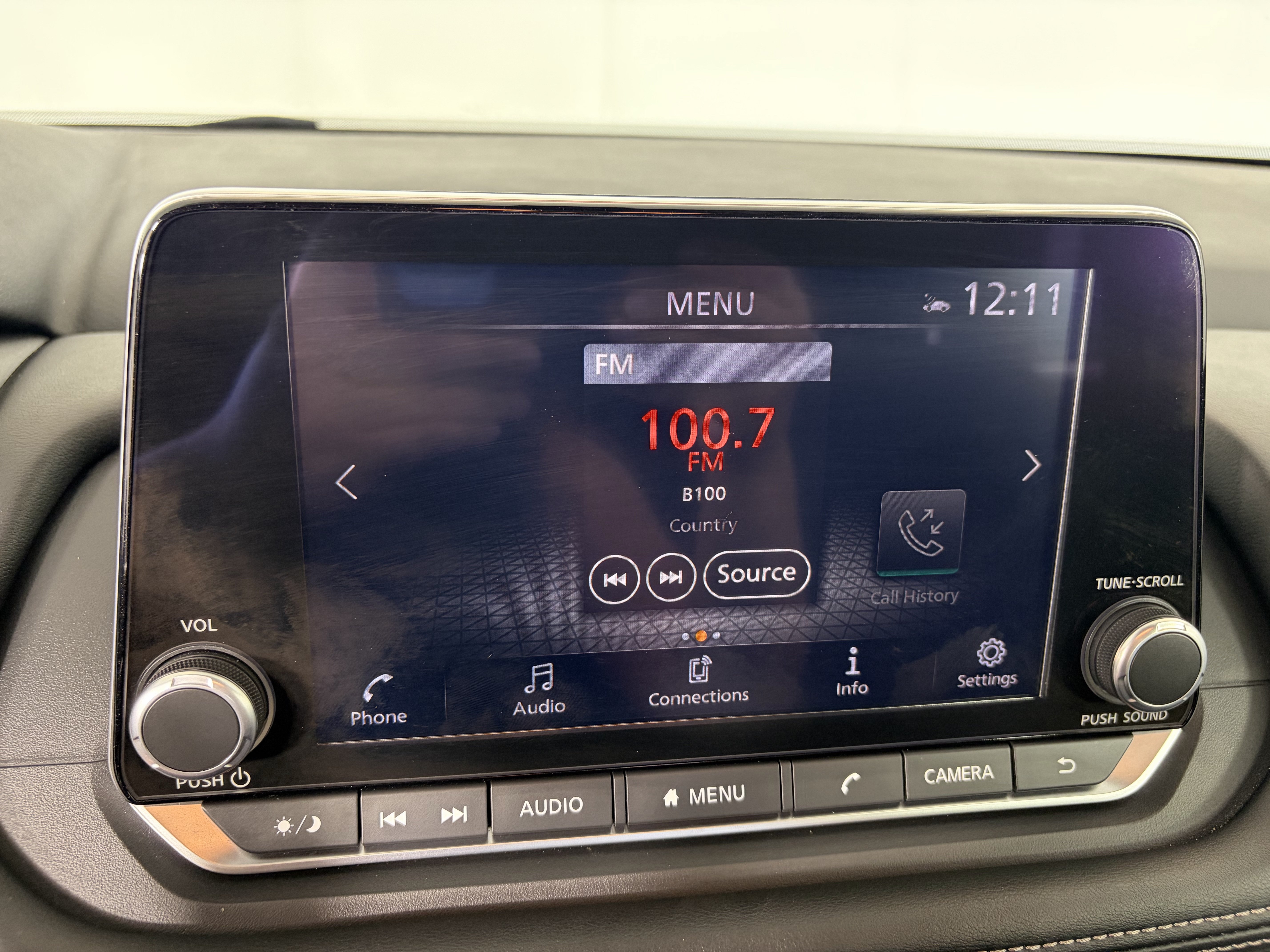 Used 2024 Nissan Rogue SV FWD image 18