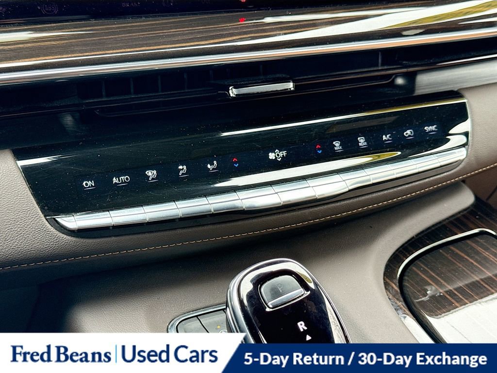 Used 2023 Cadillac Escalade Premium Luxury w/ LPO, Radiant Package AWD/4WD image 18