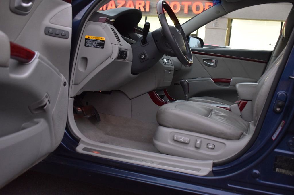 Used 2006 Hyundai Azera SE image 16