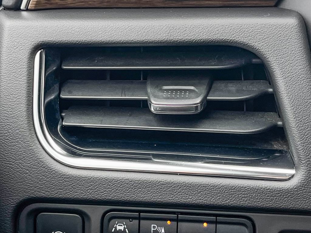 Used 2023 Chevrolet Suburban Premier image 49