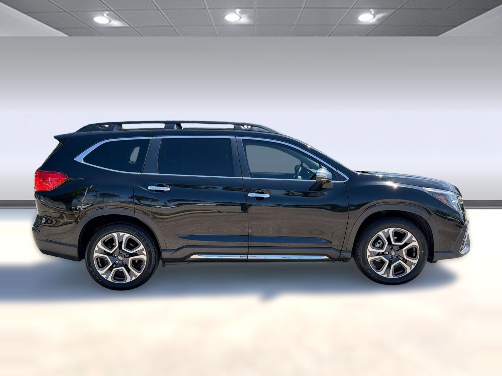Used 2023 Subaru Ascent Touring image 8