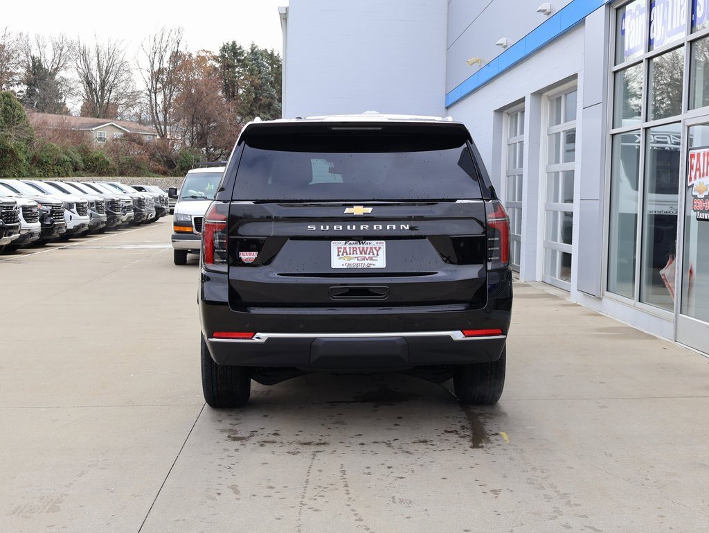 New 2026 Chevrolet Suburban LS image 9