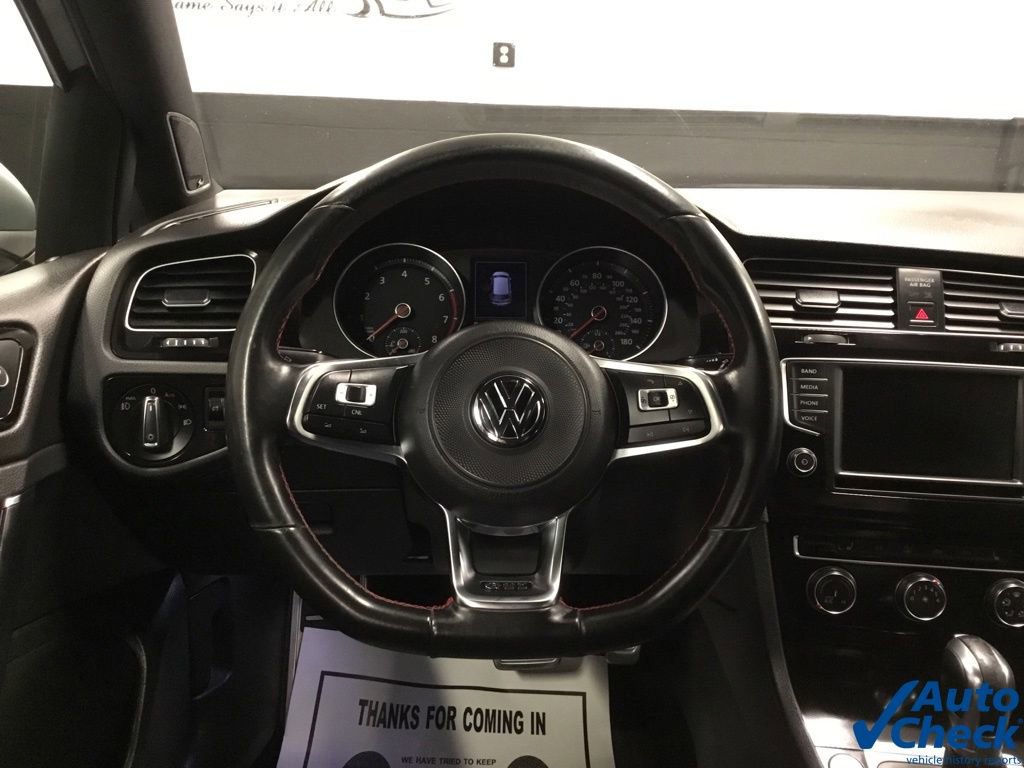 Used 2017 Volkswagen GTI SE image 40