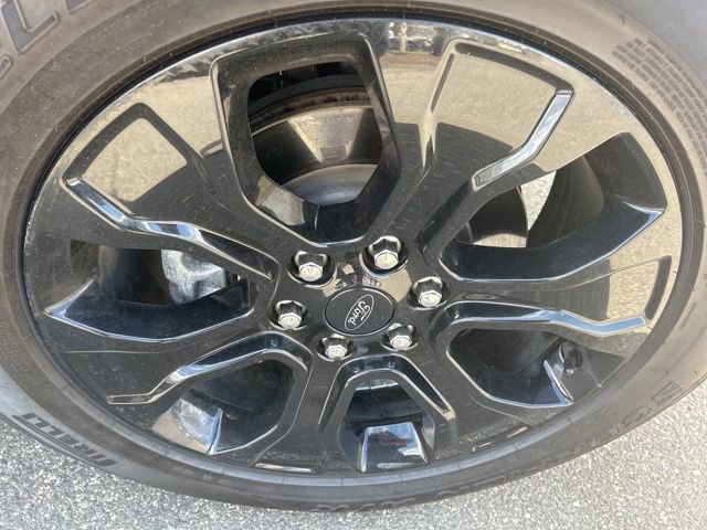 Used 2022 Ford F150 XLT w/ XLT Black Appearance Package image 13