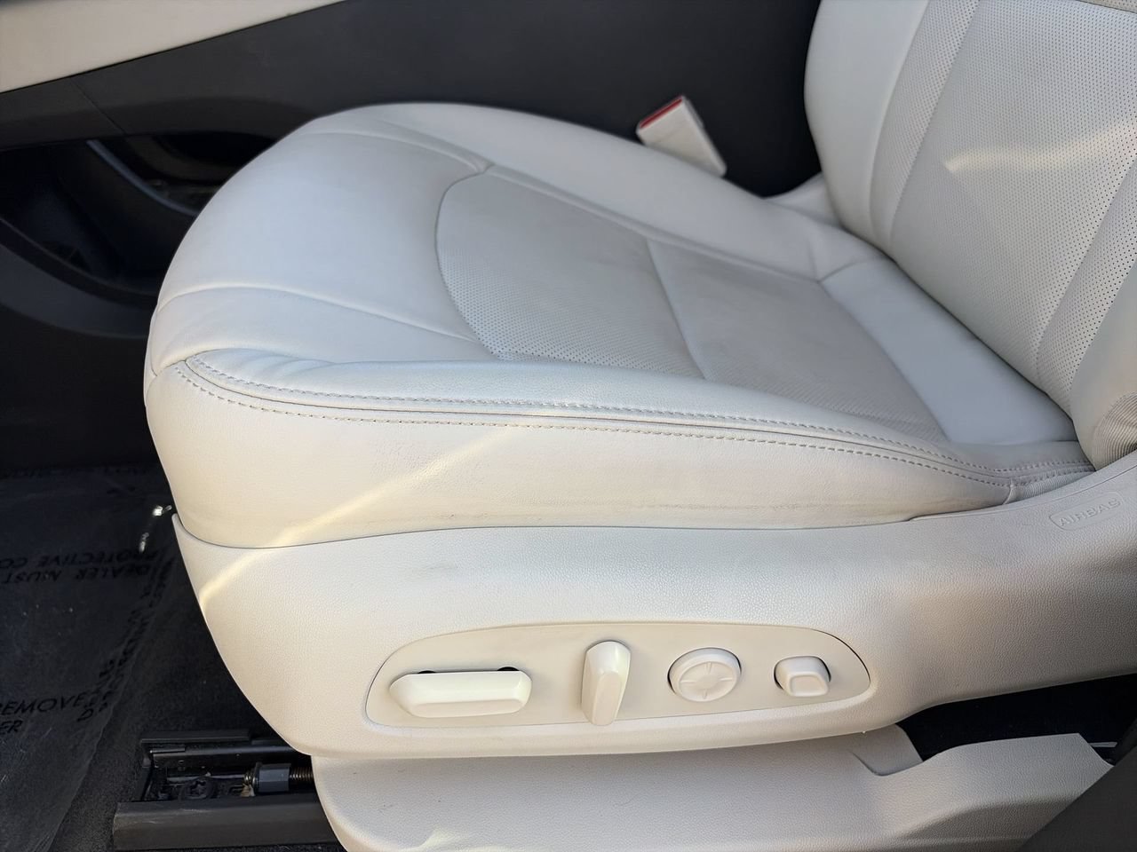 Used 2024 Buick Enclave Premium w/ Experience Buick Package AWD/4WD image 19