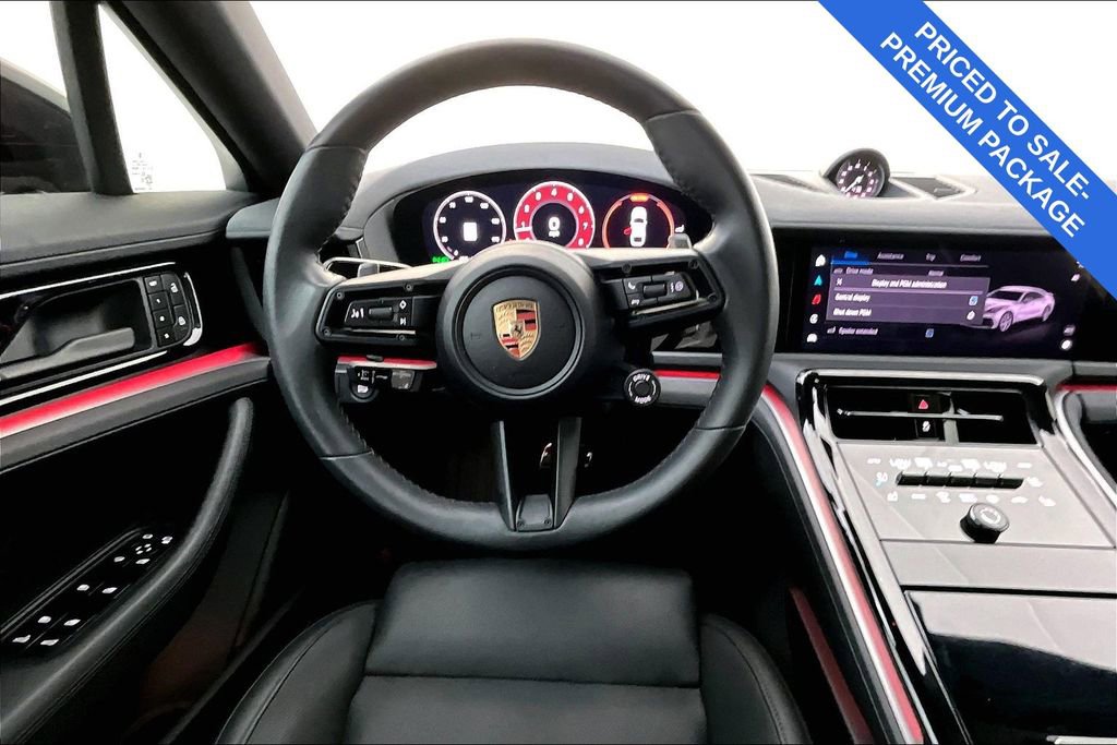 Used 2025 Porsche Panamera 4 w/ Premium Package image 7