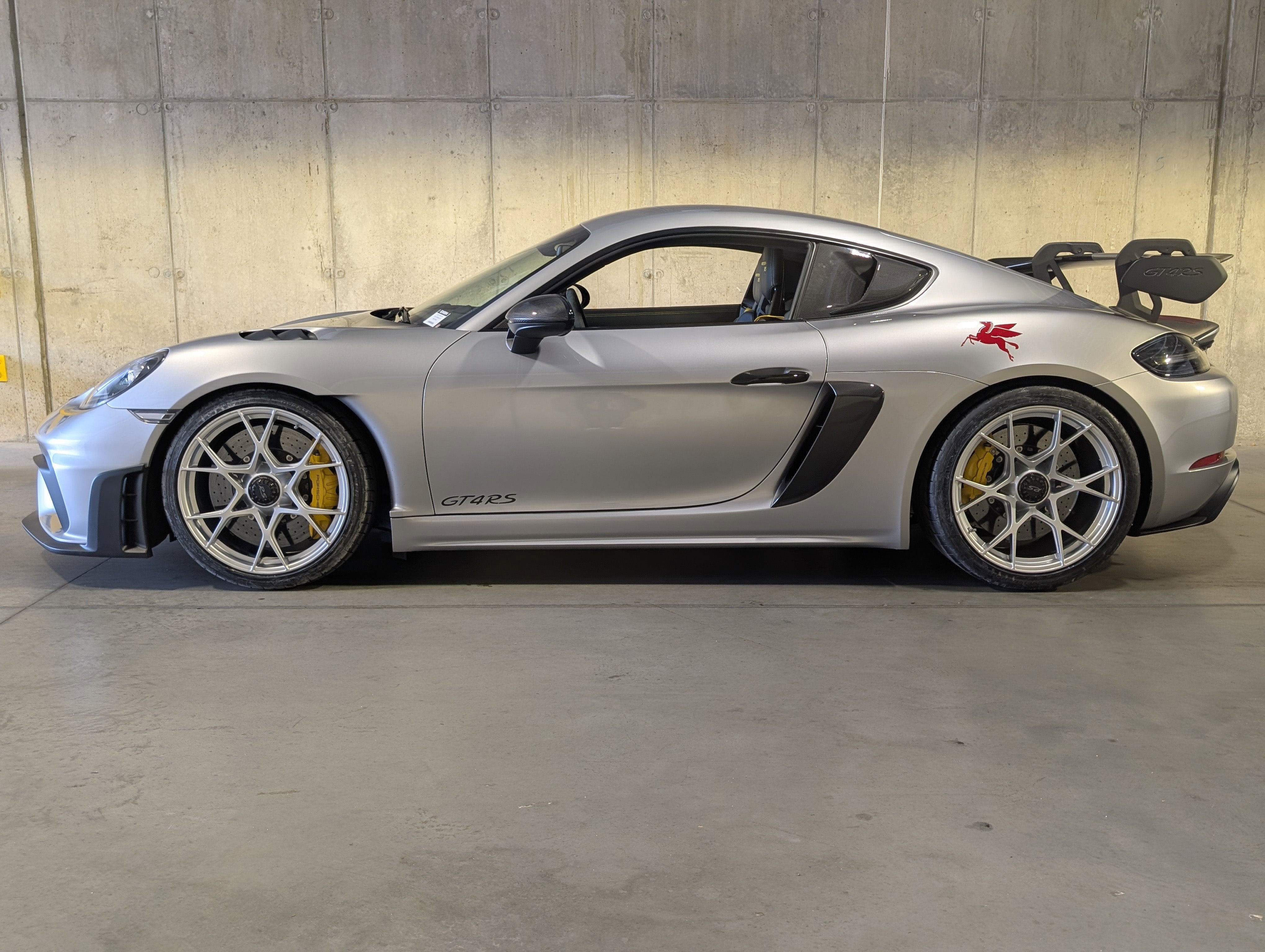 Used 2024 Porsche 718 Cayman GT4 RS image 2