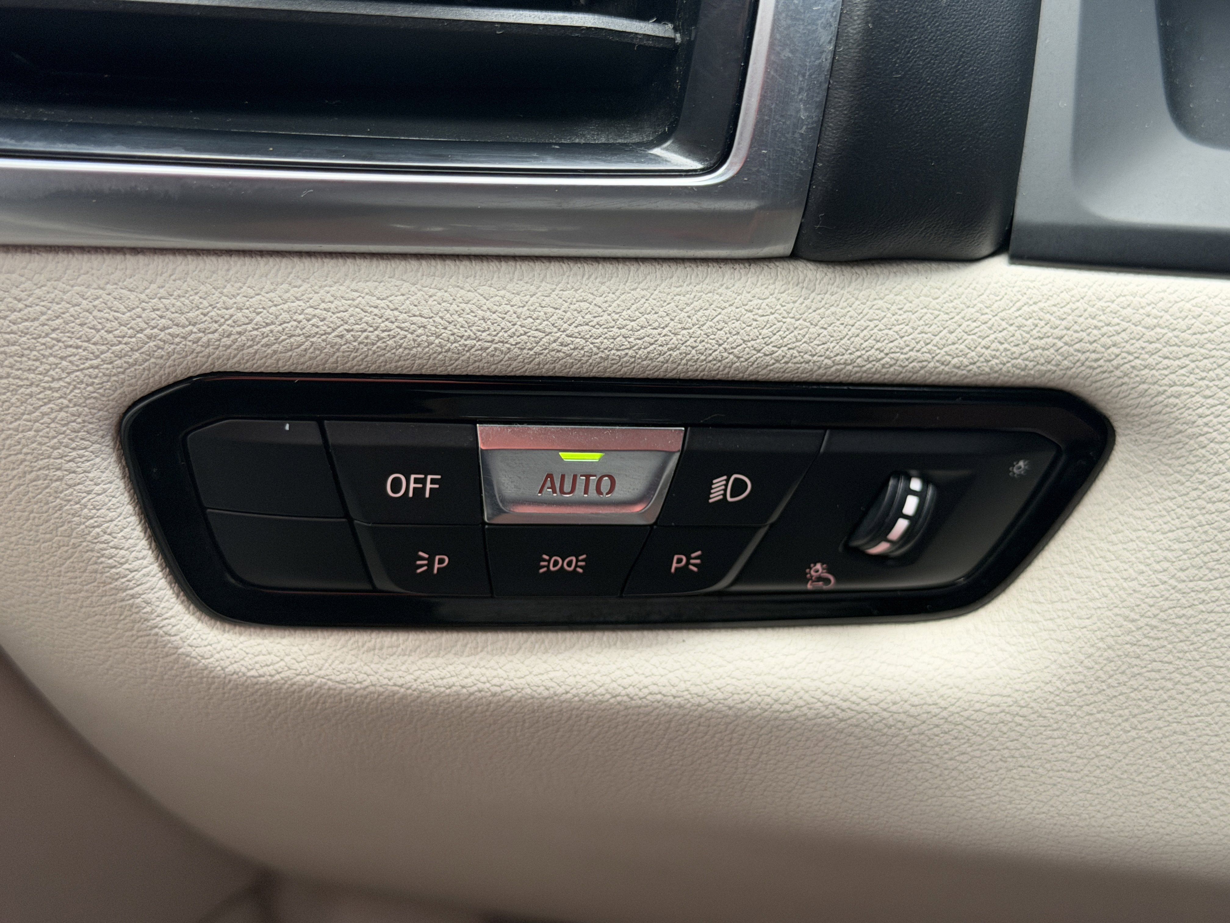 Used 2019 BMW M850i xDrive Convertible image 26