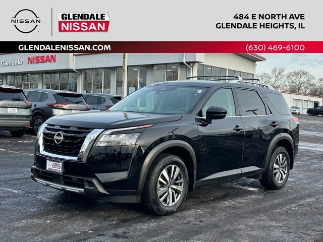 Certified 2025 Nissan Pathfinder SL image 1