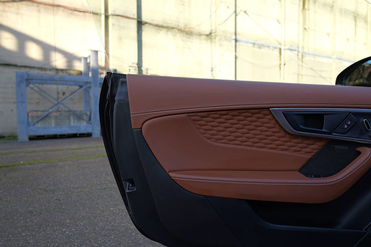 Used 2021 Jaguar F-TYPE R image 62