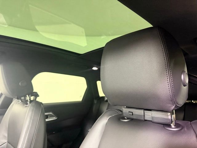 New 2026 Land Rover Range Rover Velar Dynamic SE image 7