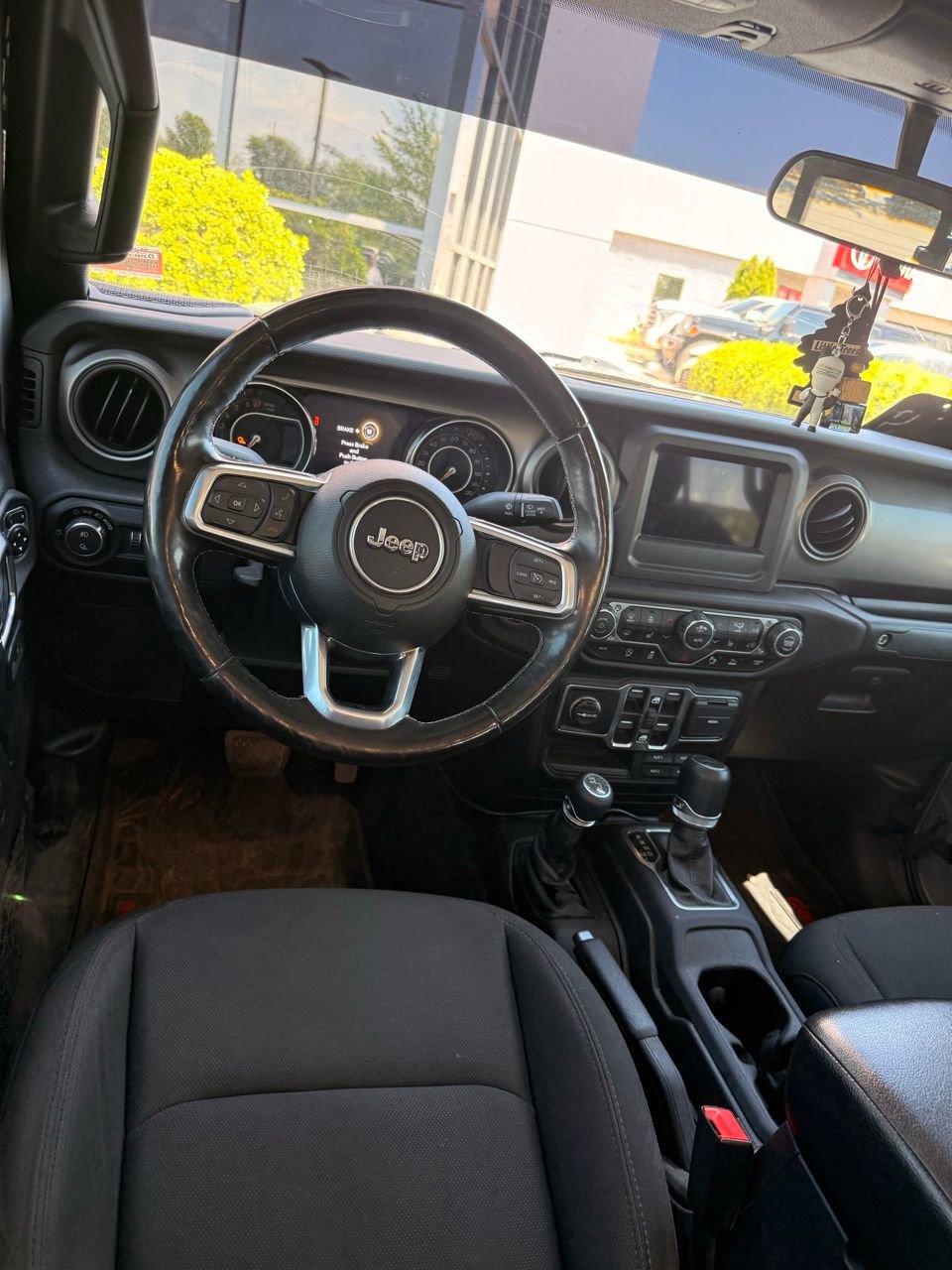 Used 2020 Jeep Gladiator Sport w/ Quick Order Package 24S AWD/4WD image 12
