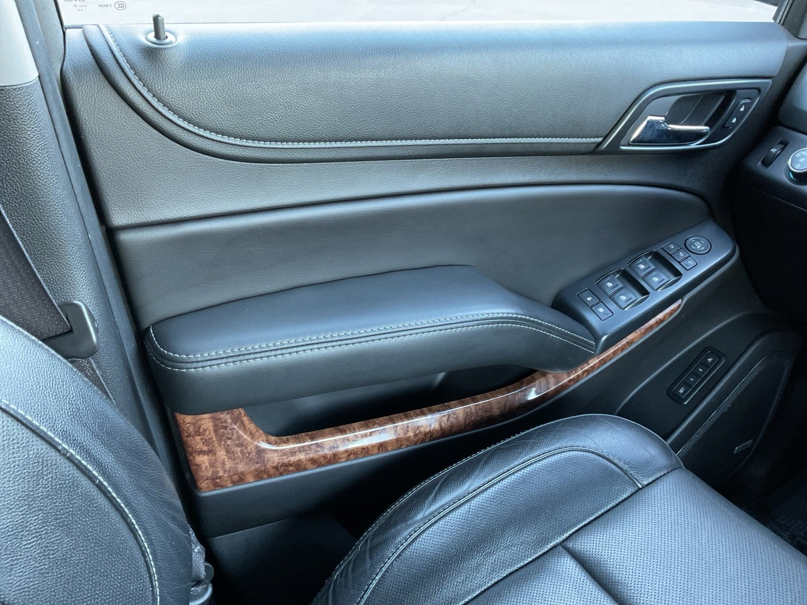 Used 2017 Chevrolet Tahoe Premier image 18