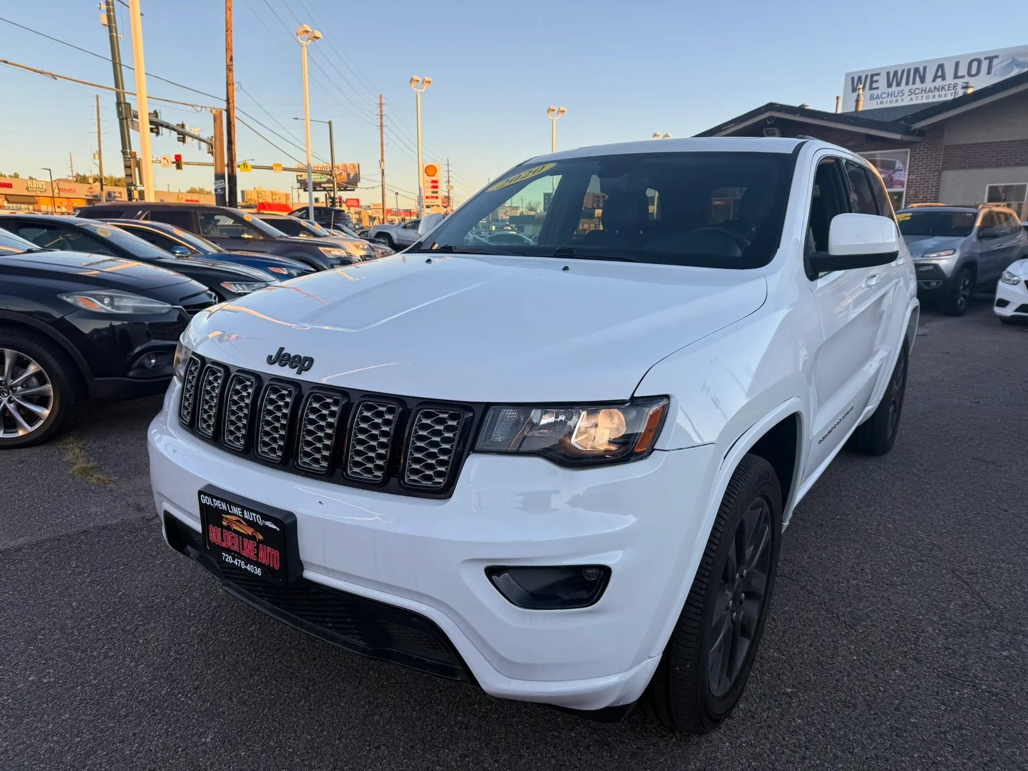 Used 2020 Jeep Grand Cherokee Altitude AWD/4WD image 4