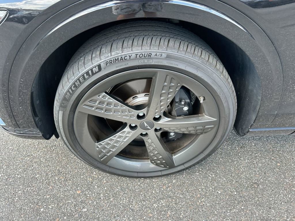 Used 2023 Genesis GV70 2.5T w/ Sport Prestige Package AWD/4WD image 10