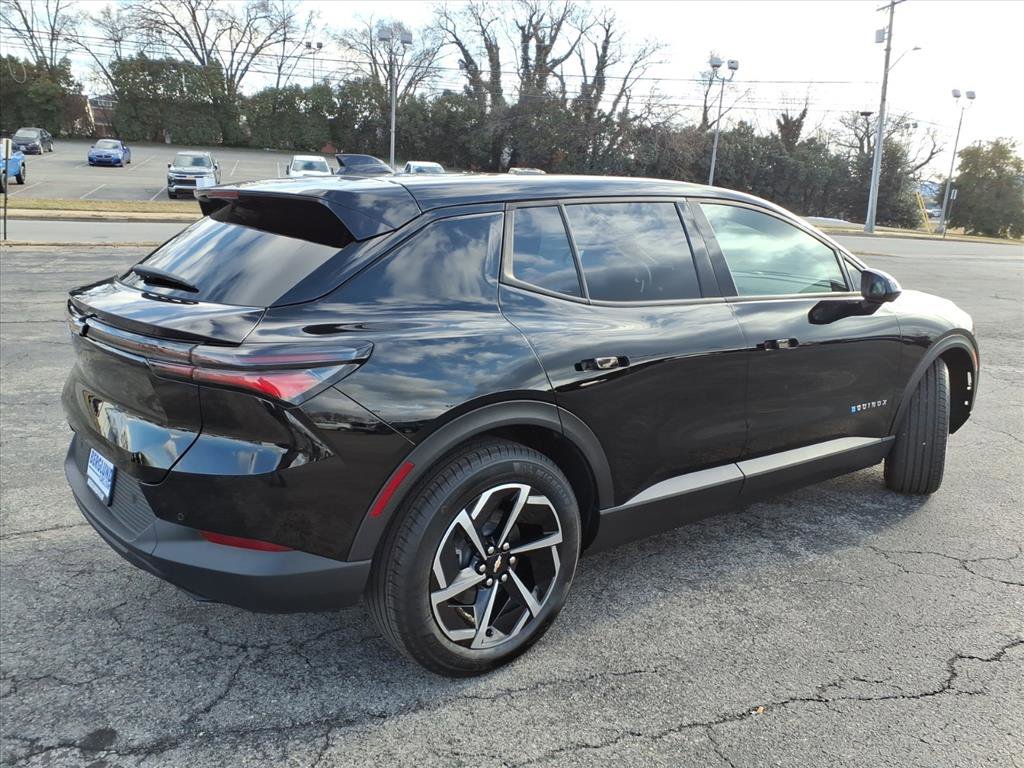 New 2026 Chevrolet Equinox EV LT image 4