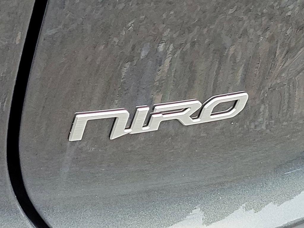 New 2025 Kia Niro EX image 18