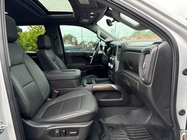Used 2021 GMC Sierra 1500 SLT w/ Technology Package AWD/4WD image 9