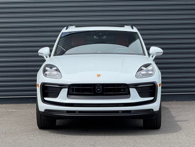New 2026 Porsche Macan AWD/4WD image 10