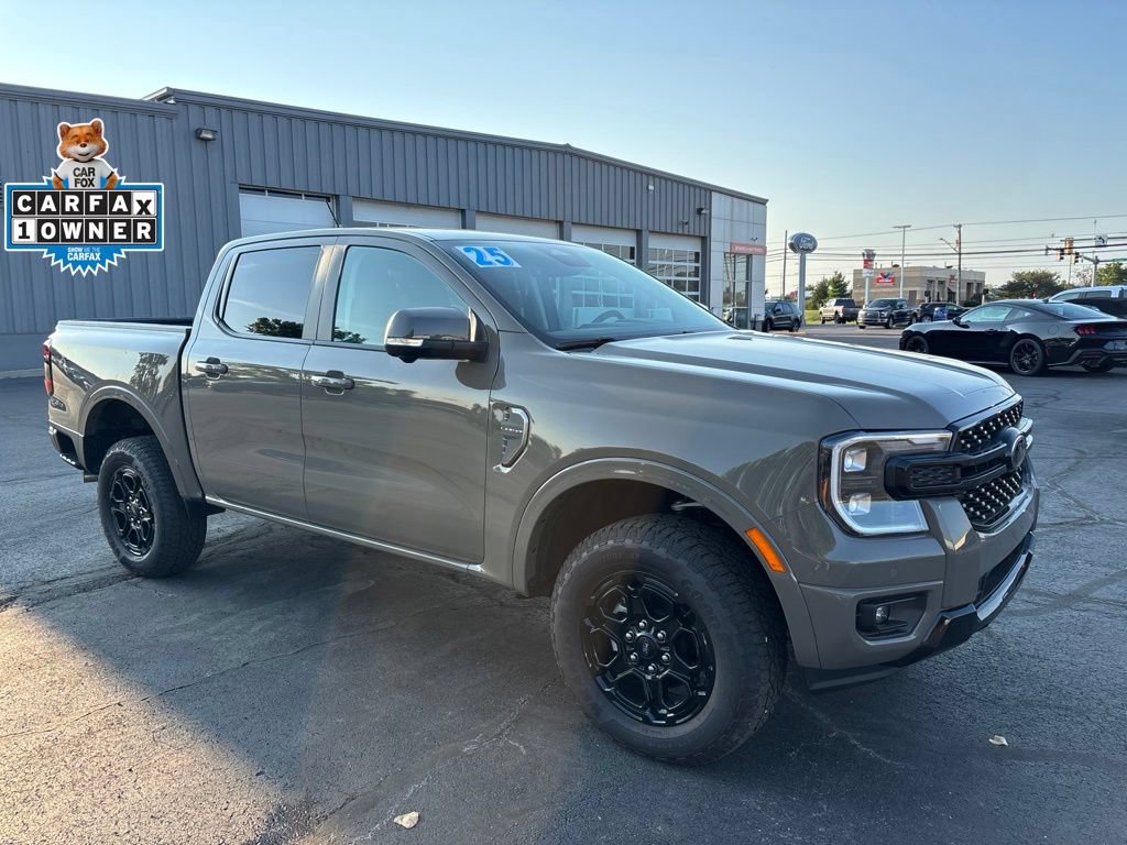 Used 2025 Ford Ranger Lariat w/ Black Appearance Package AWD/4WD image 7