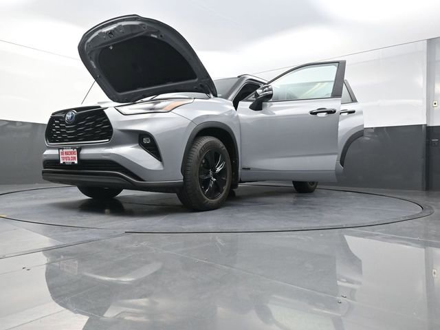 Used 2024 Toyota Highlander XLE image 47