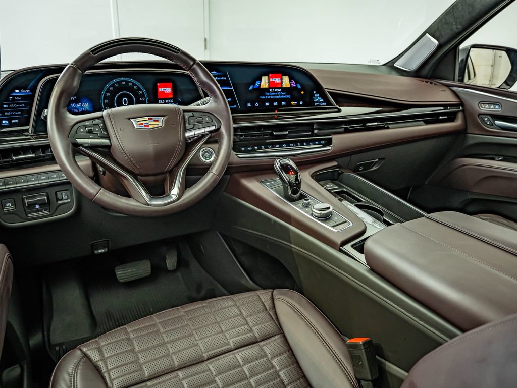 Used 2024 Cadillac Escalade Sport Platinum w/ Heavy-Duty Trailer Package AWD/4WD image 33