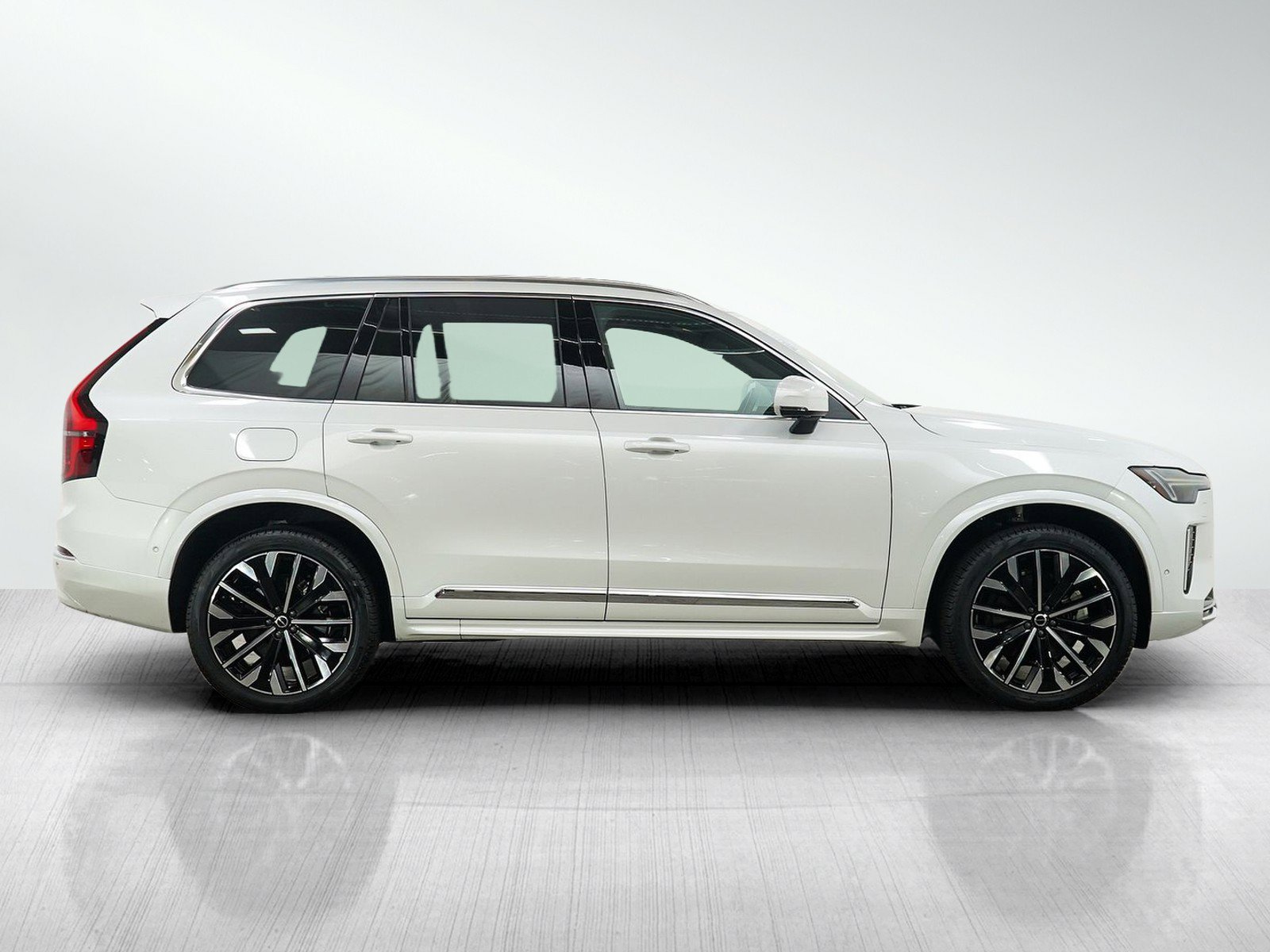 Used 2026 Volvo XC90 B6 Plus AWD/4WD image 6