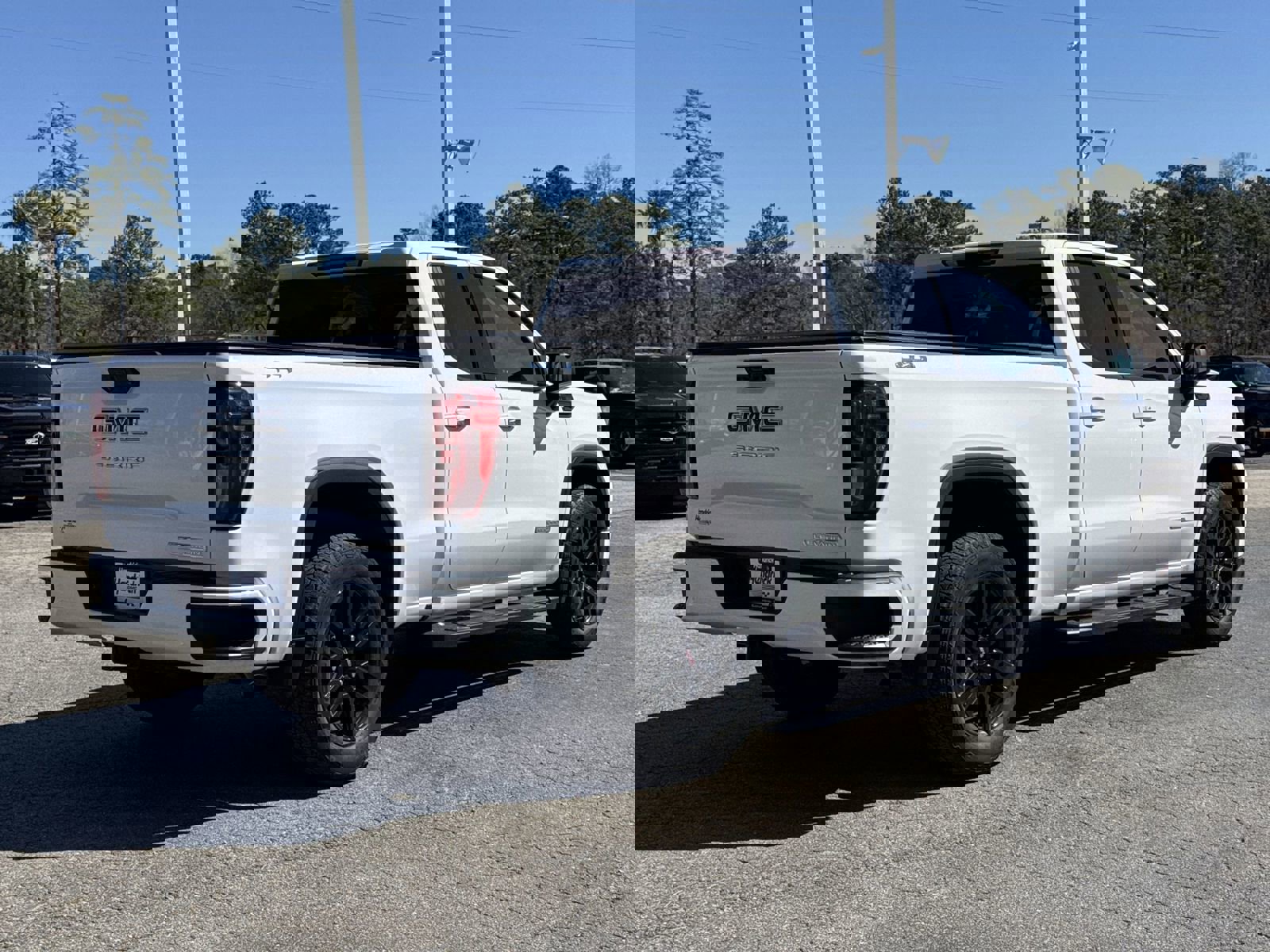 Used 2023 GMC Sierra 1500 Elevation w/ LPO, Elevation Black Package image 10