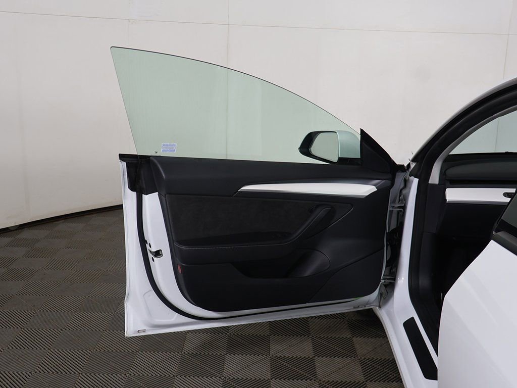 Used 2023 Tesla Model 3 Performance image 22