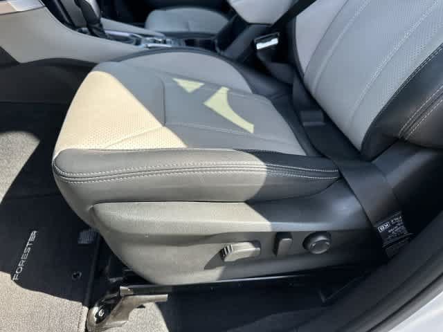 Used 2023 Subaru Forester Limited AWD/4WD image 14
