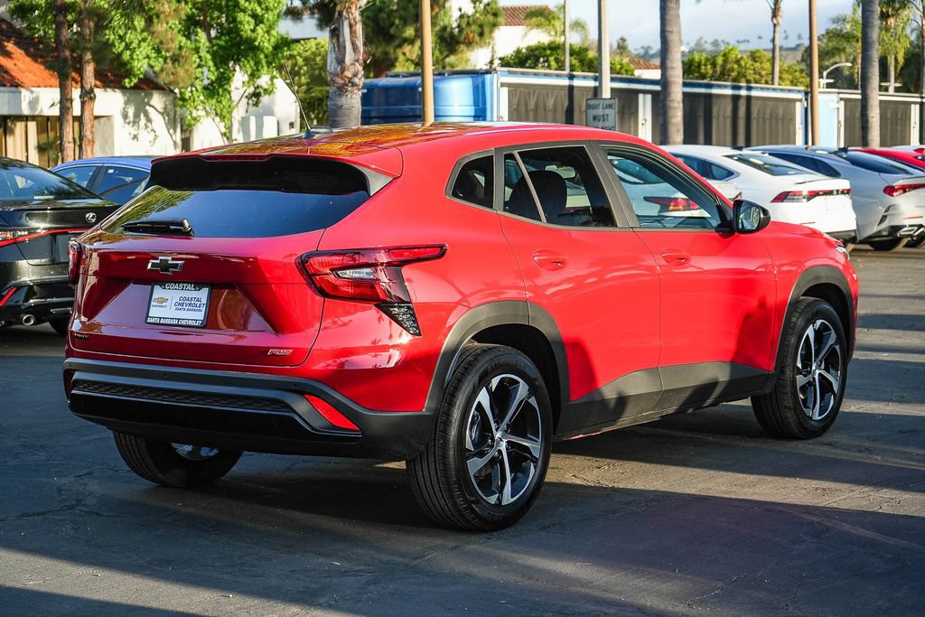 New 2026 Chevrolet Trax RS w/ Sunroof Package FWD image 6