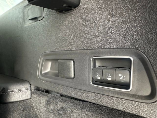 New 2026 Mercedes-Benz GLS 450 4MATIC image 47