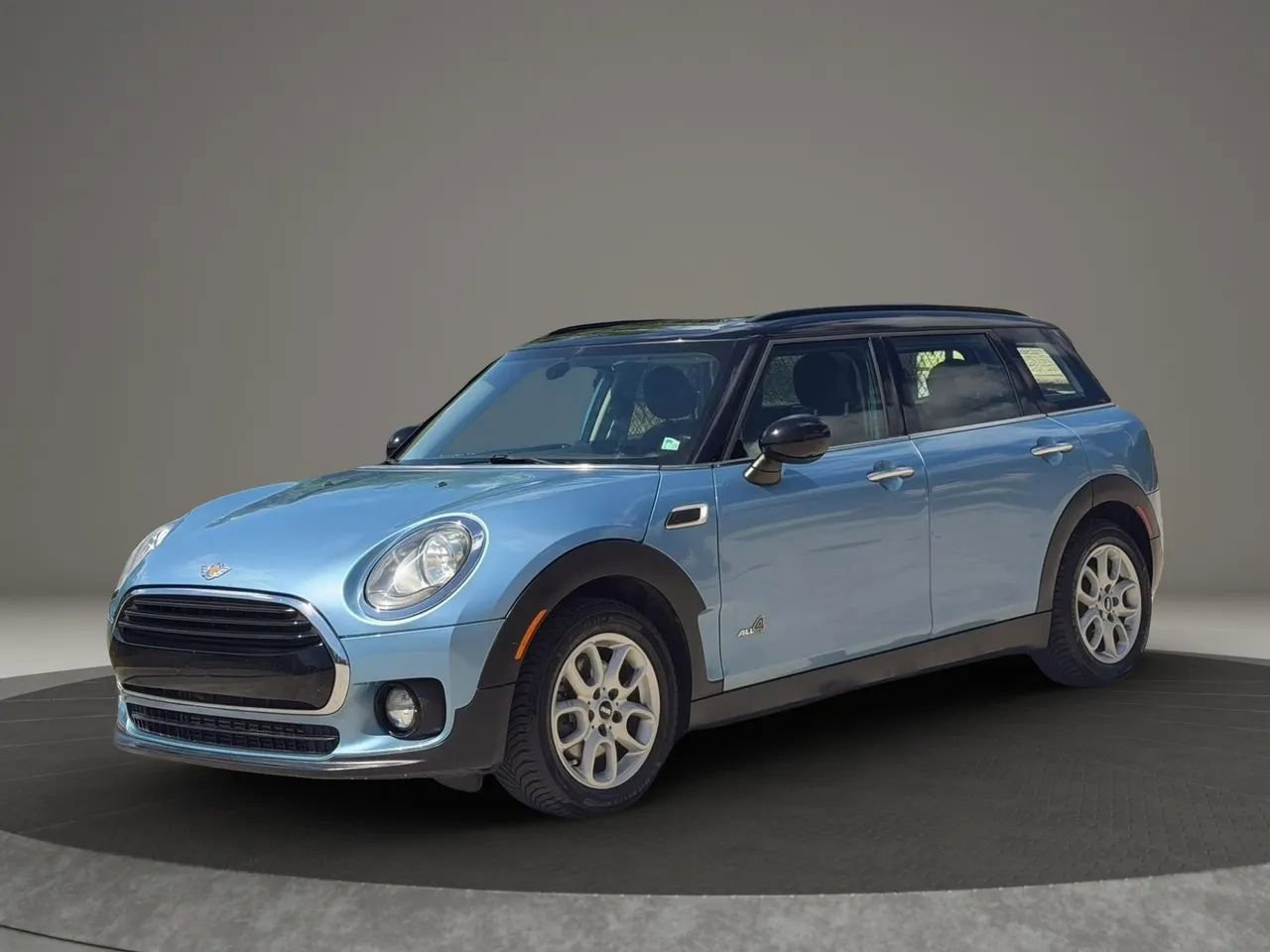 Used 2017 MINI Cooper Clubman ALL4 AWD/4WD image 7