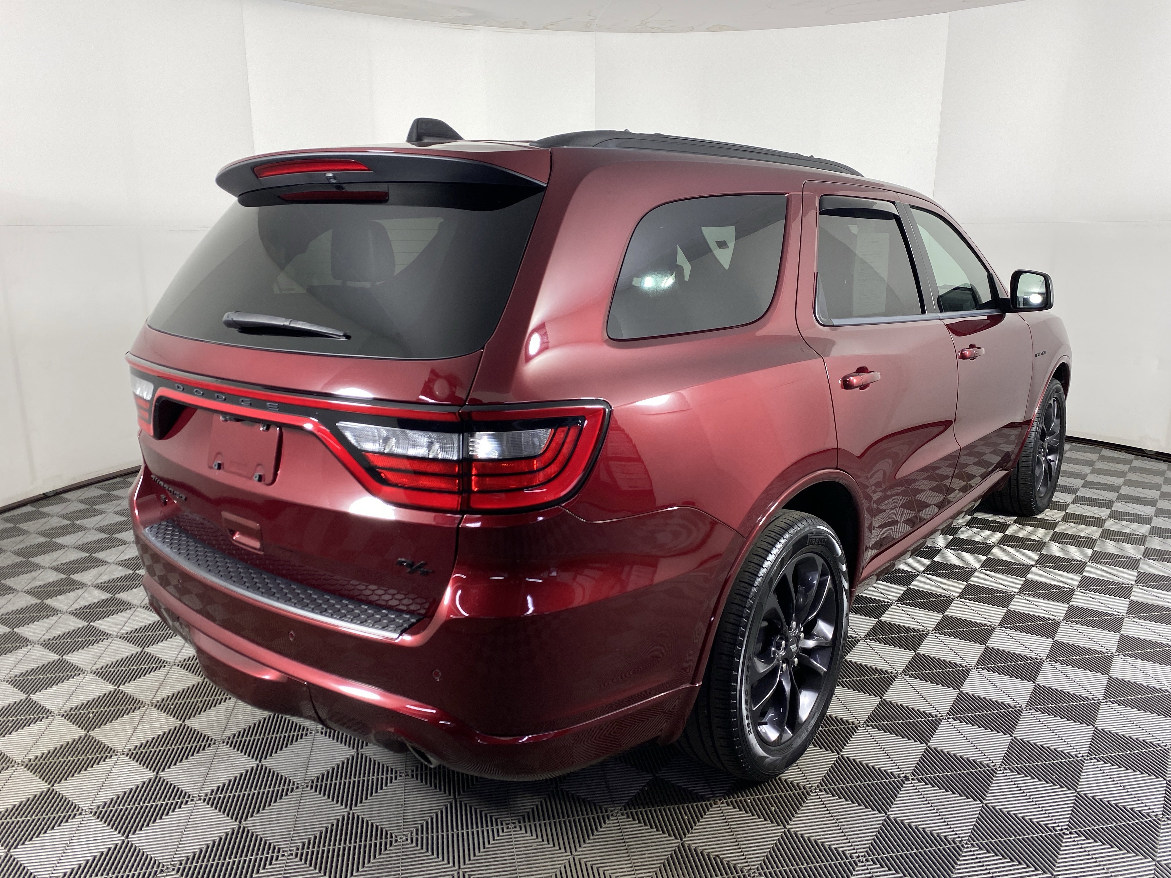 Used 2023 Dodge Durango R/T AWD/4WD image 9