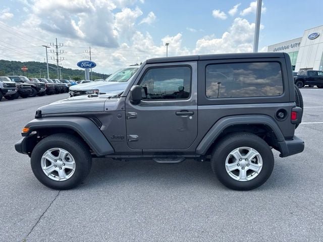Used 2023 Jeep Wrangler Sport AWD/4WD image 6