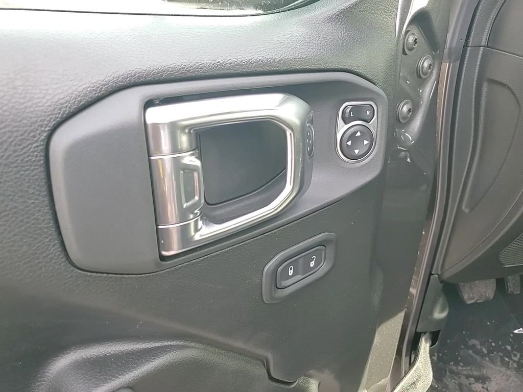 New 2026 Jeep Gladiator Sport image 10