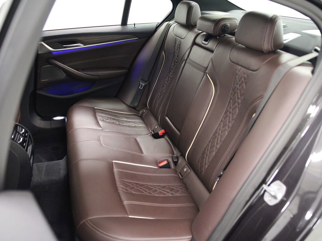 Used 2020 BMW 540i xDrive w/ M Sport Package image 20