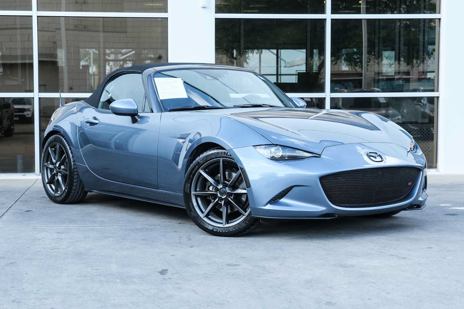 Used 2016 MAZDA MX-5 Miata Grand Touring RWD image 6