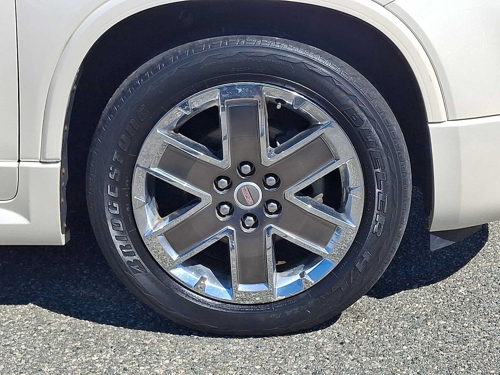 Used 2011 GMC Acadia Denali AWD/4WD image 8