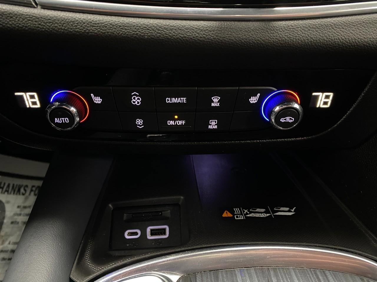 Used 2022 Buick Enclave Essence w/ Experience Buick Package image 26