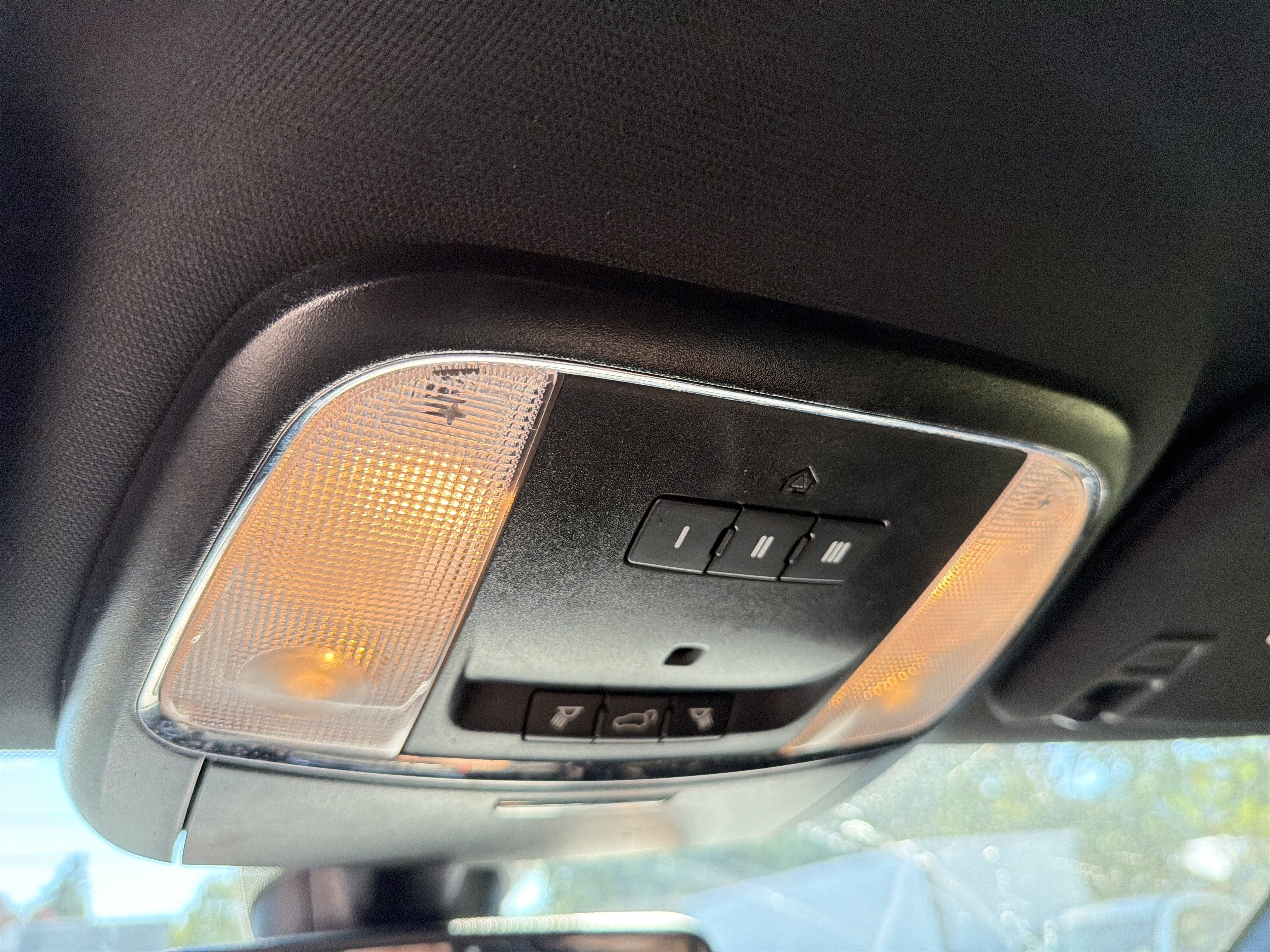 Used 2017 Jeep Grand Cherokee Altitude RWD image 18