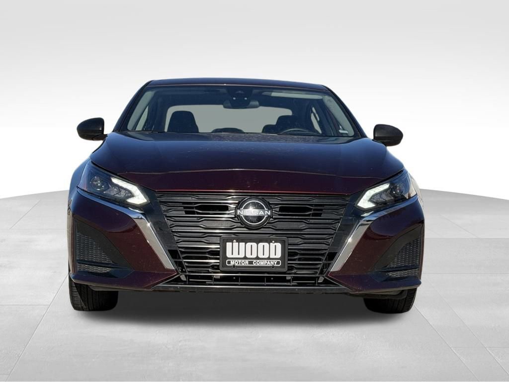 Used 2024 Nissan Altima 2.5 SV image 8