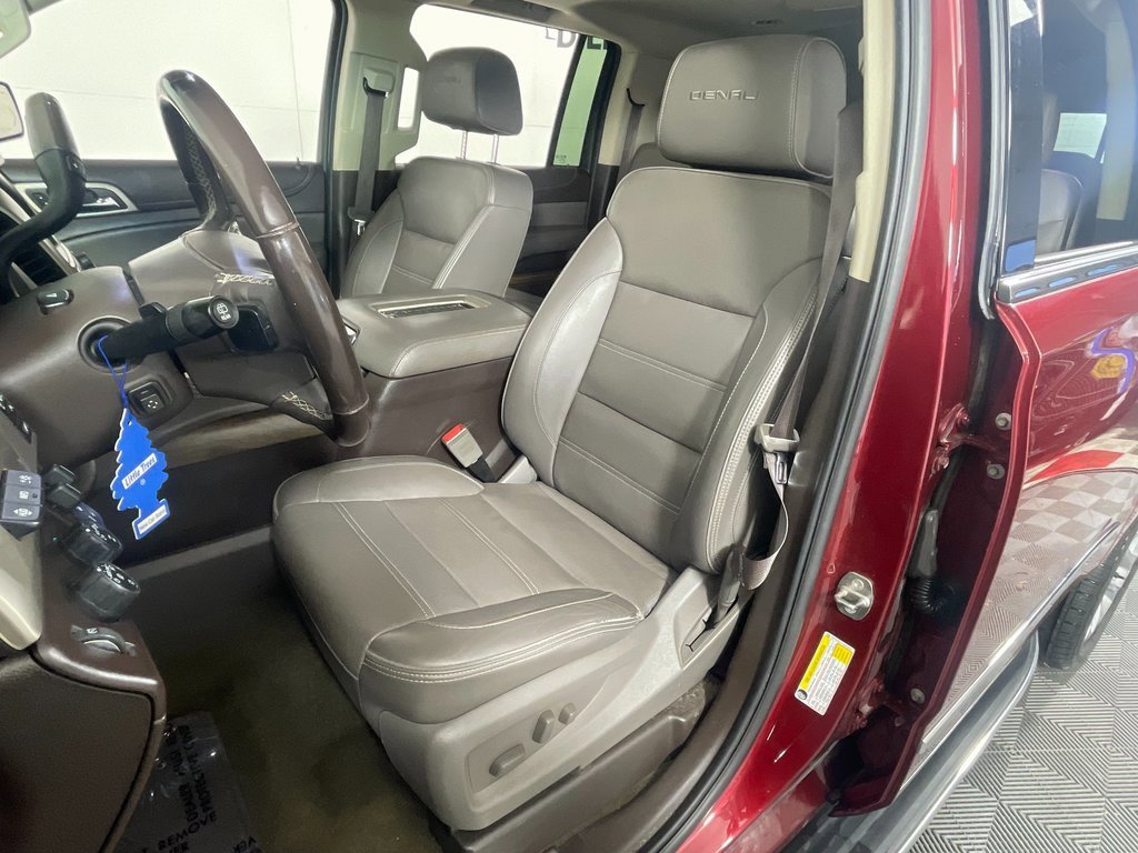 Used 2018 GMC Yukon XL Denali w/ Open Road Package image 21