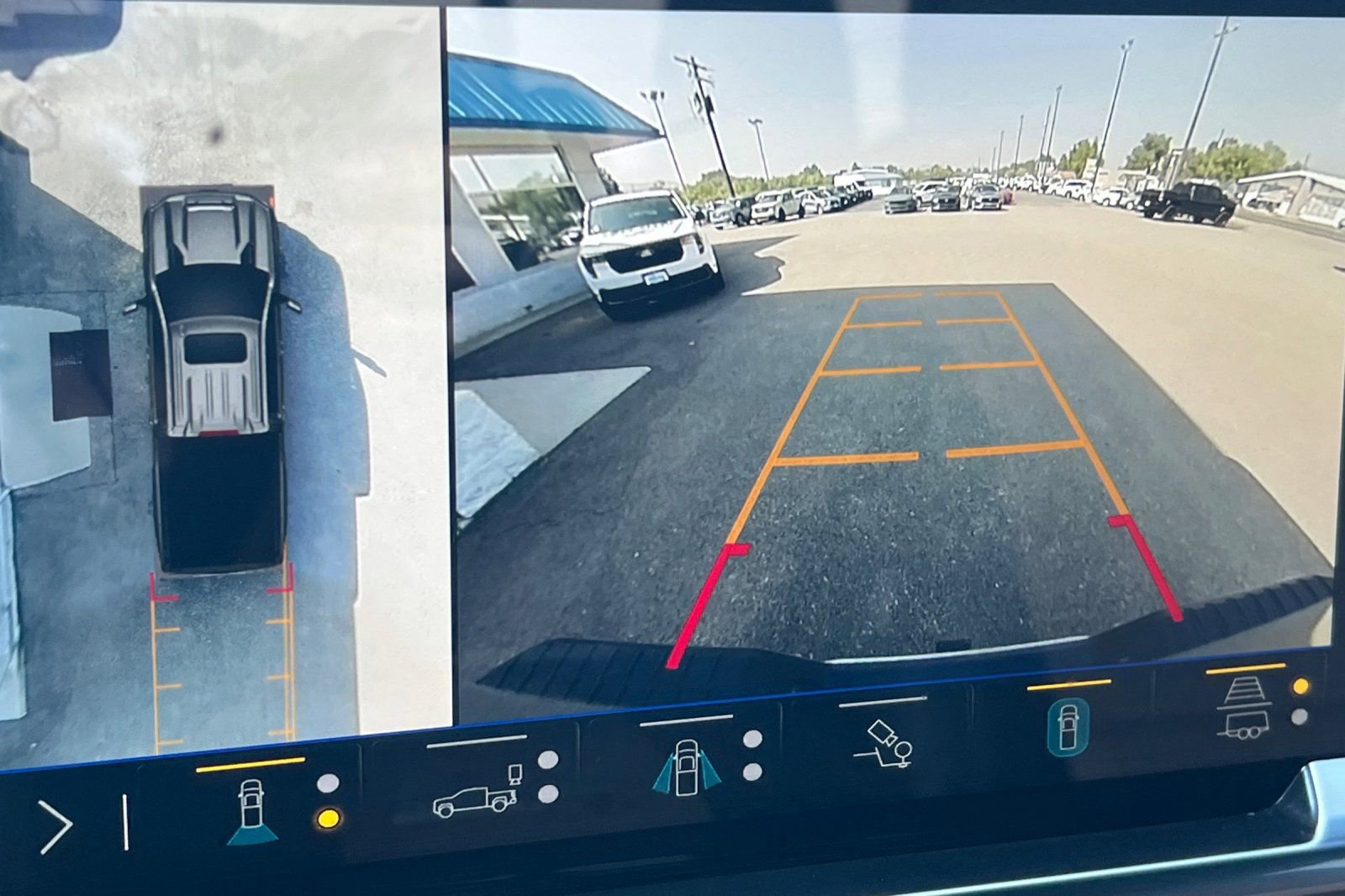 Used 2024 Chevrolet Silverado 2500 High Country w/ Technology Package image 20